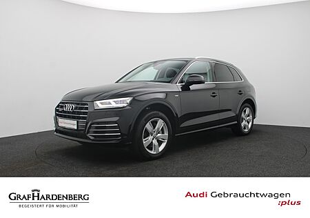 Audi Q5 55 TFSIe quattro . Virt.Cockpit LED Navi