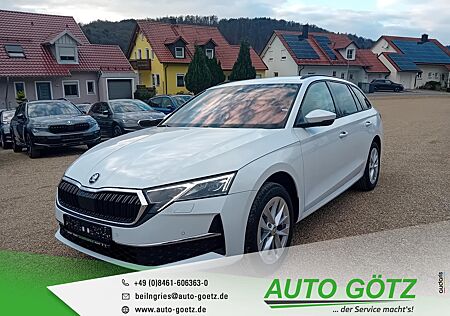 Skoda Octavia Combi Selection DSG AHK-Vorb.*Navi*Matrix*ACC*Kamera*elektr. Heckkl.*LichtAssist*Kessy*Induktiv Laden*Frontscheibenheiz*Lenkradheiz*Ladeboden*SmartLink*PDC*vo+hi*Sitzheiz*Freispr.*VZE*DigiCockpit*SpurAssist*Sunset*DAB*Spiegel elektr. anklappbar*4xEFH*Armlehne*Connect*Alu*Metallic