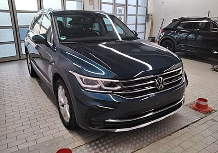 VW Tiguan 2.0 TDI DSG Elegance Navi Pano AHK LED DigCockpit ACC STHZG PDC SHZ