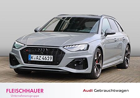 Audi RS4 Avant 2.9 TFSI quattro 331(450) kW(PS) LED B & O HUD