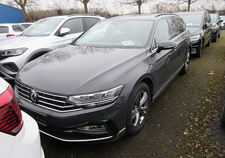 VW Passat Variant R-Line 2.0 TDI DSG NAVI KAMERA AC