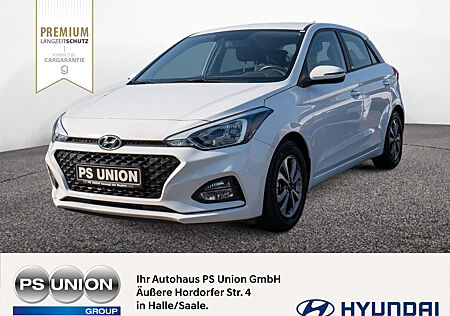 Hyundai i20 1.2 Trend 8 fach bereift