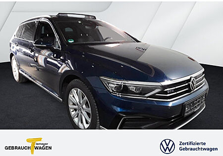 VW Passat Variant GTE NP61 PANO LM18 AHK ASSIST+