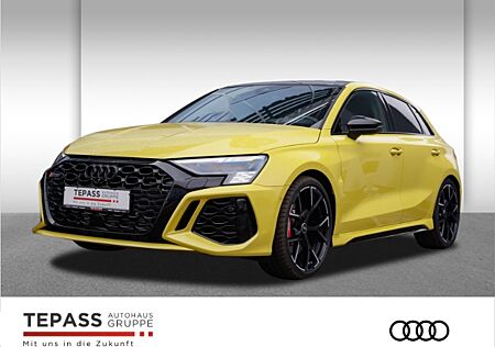 Audi RS3 Sportback 2.5 TFSI MATRIX PANO HUD 280 KM H