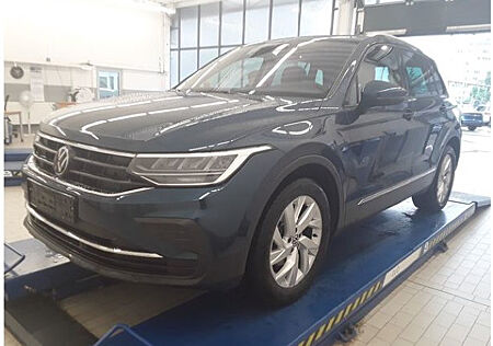 VW Tiguan 1.5 TSI Life Navi Pano AHK LED ACC PDC SHZ