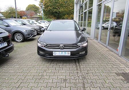 VW Passat Variant Business 2.0 TDI DSG NAVI PDC ACC