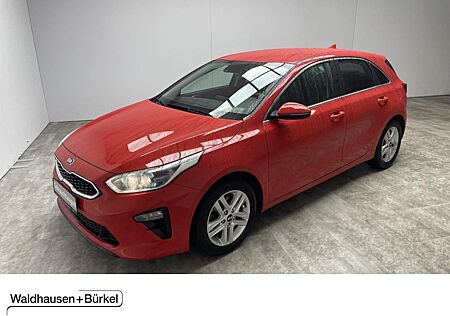 Kia Cee'd Ceed 1.4 TGDI Spirit Einparkhilfe Sitzheizung