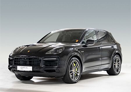 Porsche Cayenne E-Hybrid PASM BOSE Abstandsregeltempostat