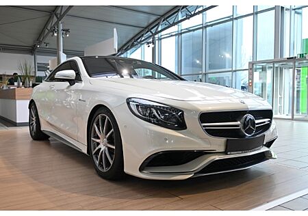 Mercedes-Benz S 63 AMG Coupe 4Matic Burmester Swarovski Panorama