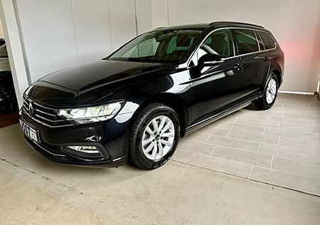 VW Passat Variant Business 1.5 TSI DSG Navi AHK LED