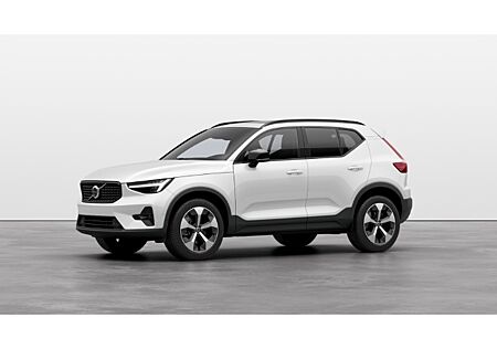 Volvo XC 40 XC40 Plus Dark 2WD B3 EU6d Panorama Assistance Awareness