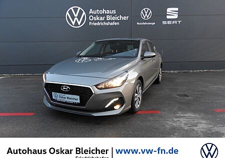 Hyundai i30 Fastback 1.6 CRDi ''Style'' Einparkhilfe hinten