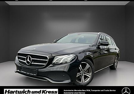 Mercedes-Benz E 200 E 200d T+Avantgarde+AHK+ +Kamera+Ambiente+Easypack+