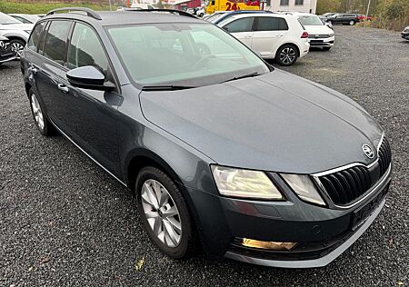 Skoda Octavia 2.0 TDI *Tour*Navi*DSG*SHZ*PDChi*AHK*Front-Assist*Android- Auto*Regensensor*DAB*LED*ISOFIX*Dachreling*Kurven-/Abbiegelicht*