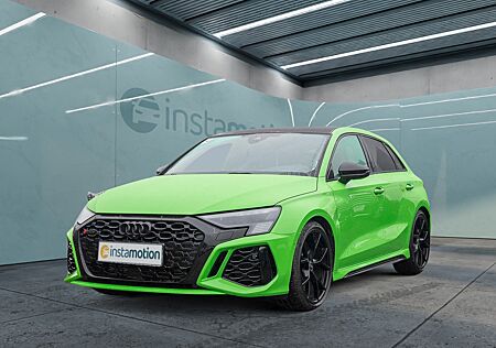 Audi RS3 Sportback TFSI PANO MATRIX BuO PRIVACY