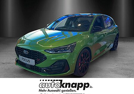 Ford Focus ST X Winter Pak. B&O Glasdach Track Pack