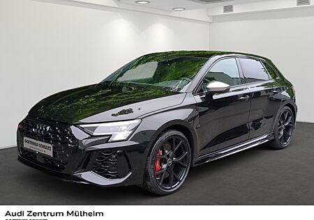 Audi RS3 Sportback TFSI quattroAllrad HUD AD Panorama Navi Leder digitales Cockpit Soundsystem