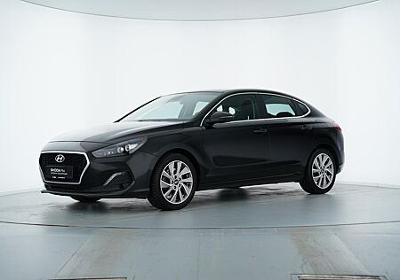 Hyundai i30 FASTBACK TREND 1.4T-GDI KAMERA+NAVI+SITZ-HZ