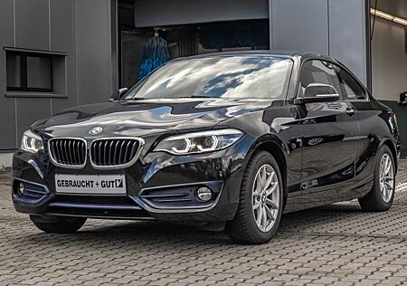 BMW 220i coupé Sport Line