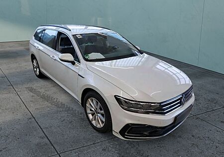 VW Passat Variant GTE 1.4 eHybrid DSG LED/Kamera/NA