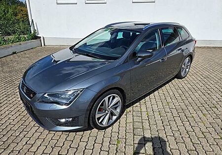 Seat Leon ST FR 2.0 TDI AHK NAVI LED DAB SHZ SOUND