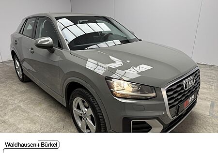 Audi Q2 30 TDI sport Klima Navi Einparkhilfe