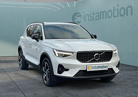 Volvo XC 40 XC40 B3 (Benzin) Plus Dark 2WD Automatik LED