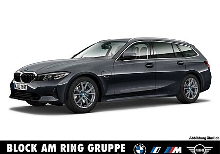 BMW 330e Touring