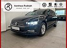 VW Passat Variant 2.0 TDI DSG Business / Navi LED