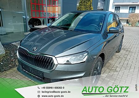 Skoda Fabia Tour DSG AHK-Vorb.*Navi*LED*ACC*Kamera*LichtAssist*ParkAssist*Kessy*Frontscheibenheiz*Lenkradheiz*SmartLink*PDC*vo+hi*Sitzheiz*Freispr.*VZE*DigiCockpit*SpurAssist*Sunset*DAB*Spiegel elektr. anklappbar*4xEFH*Armlehne*Connect*Alu*Metallic