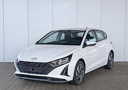 Hyundai i20 Comfort 1.2 79 PS 5MT / Navi / PDC Hinten + Kamera / Tempomat / Carplay / Alu16 /