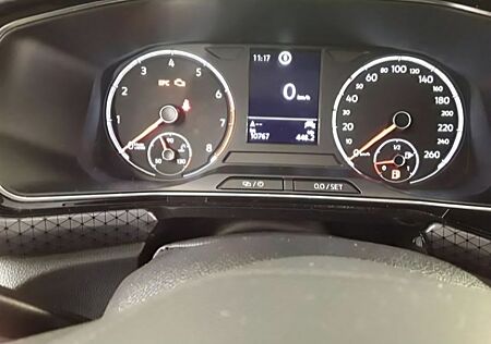 VW T-Cross 1.0 TSI STYLE NAVI KAMERA LED SITZHZG