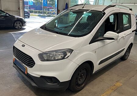 Ford Transit Courier Kombi 1.0 Trend Mehrzonenklima SHZ AHK Apple CarPlay Android Auto Notbremsass.