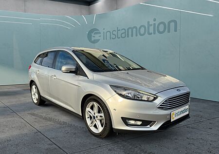 Ford Focus Titanium Kamera PDC h. Navi Keyless Tempo