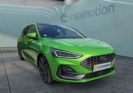 Ford Focus ST X Vollausstattung mit Winterraeder LED