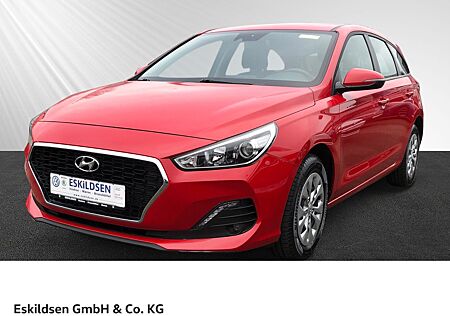 Hyundai i30 cw Pure 1.4 TEMPOMAT+KLIMA+USB+MULTIFUNKTION