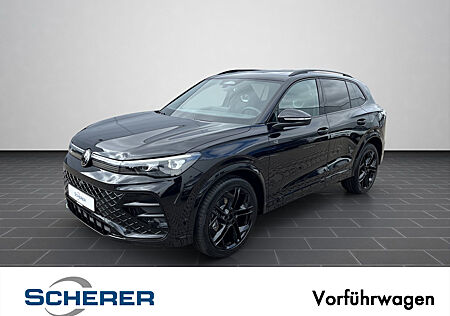 VW Tiguan R-Line 1.5 eTSI 150 PS DSG / Pano / AHK / IQ Light / Black Style / uvm.