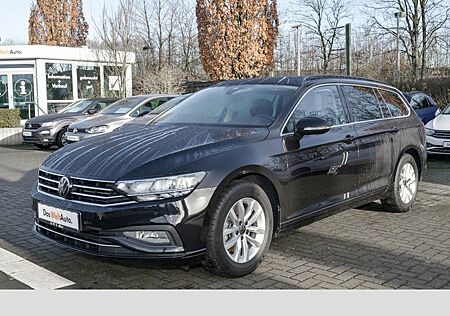 VW Passat Variant Business 1.5 TSI DSG Navi LED AHK