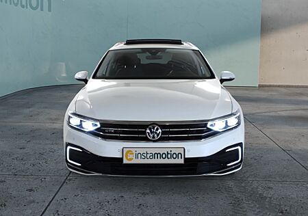 VW Passat Variant 1.4 TSI DSG GTE 18 PANO AHK STAND