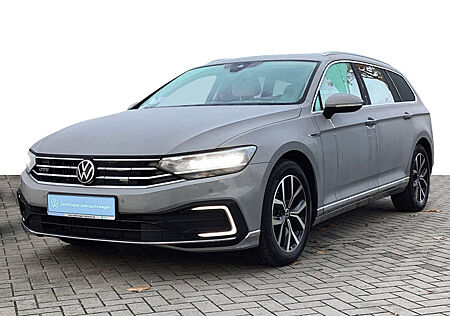 VW Passat Variant 1.4 TSI Hybrid DSG GTE Navi AHK LED ACC SHZ