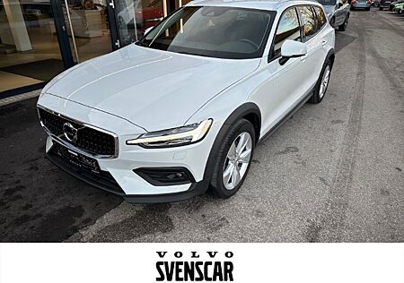 Volvo V60 Cross Country Cross Country B4 AWD Diesel EU6d Allrad AHK Navi digitales Cockpit Soundsystem HarmanKardon