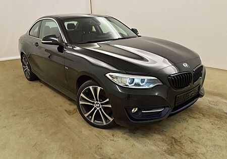 BMW 230i A Coupe Sport Line Leder Xen Navi Bluetooth