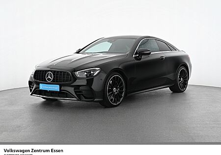 Mercedes-Benz E 200 AMG Line Navi Burmester R-Kamera