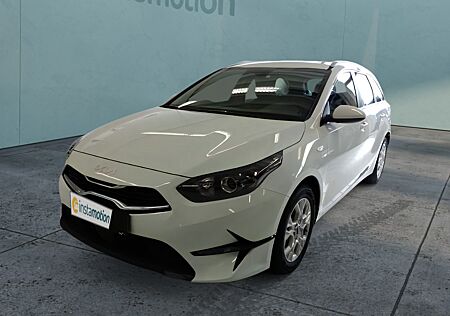 Kia Cee'd Cee'd_sw 1.5 T-GDI DCT7 VISION KOMF NAVI AHK Blendfreies Fernl. Apple CarPlay