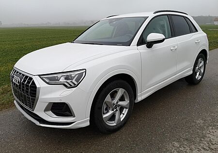 Audi Q3 2.0 TDI Advance Quattro AHK Standh ACC