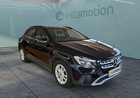 Mercedes-Benz GLA 180 Navi Ambientebeleuchtung Keyless