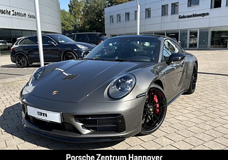 Porsche 992 (911) Carrera 4 GTS