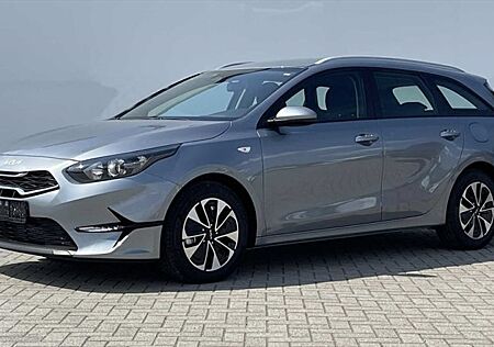 Kia Cee'd Sportswagon cee'd Sporty Wagon Ceed III Sportswagon 1.5 T-GDI DCT DAB LHZ NAVI SPIN