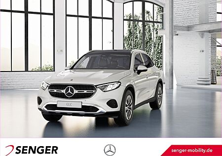 Mercedes-Benz GLC 220 d 4M Avantgarde Panorama Kamera AHK LED