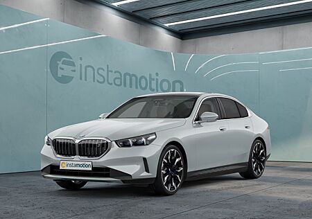 BMW i5 eDrive40 M Sport Panorama LED SHZ vo+hi B&W